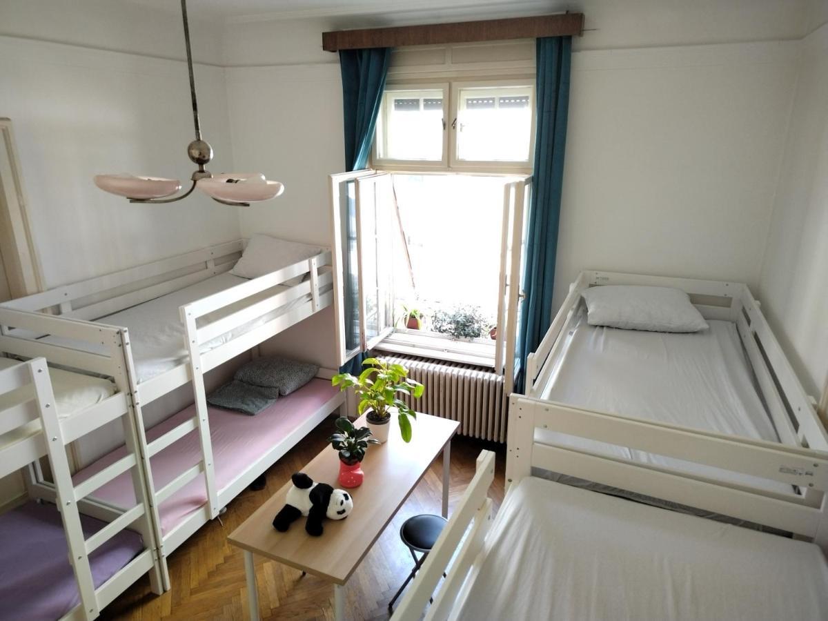 Monica'S House Hostel Beograd Ngoại thất bức ảnh